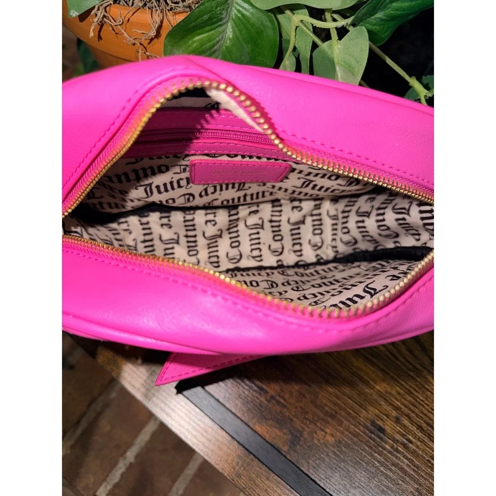 Juicy Couture Crossbody Bag Women Pink Quilted Heart Camera Bag OS